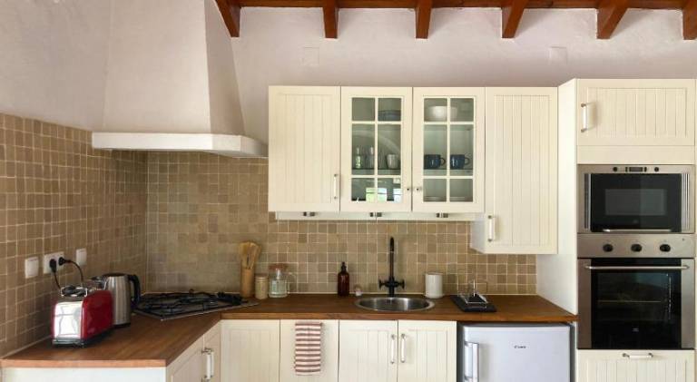 House with 2 rooms for 4 persons — photo 3