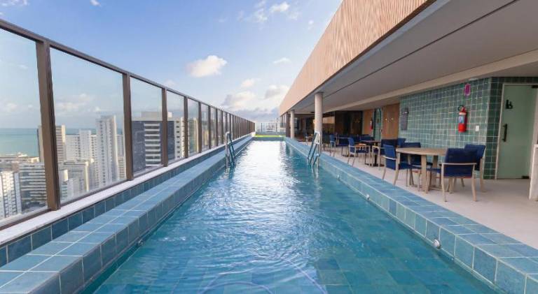 Apartment with pool, yard & grill in Recife