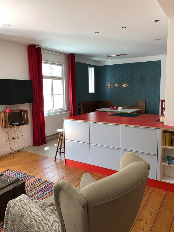 Rental apartment with yard — photo 3