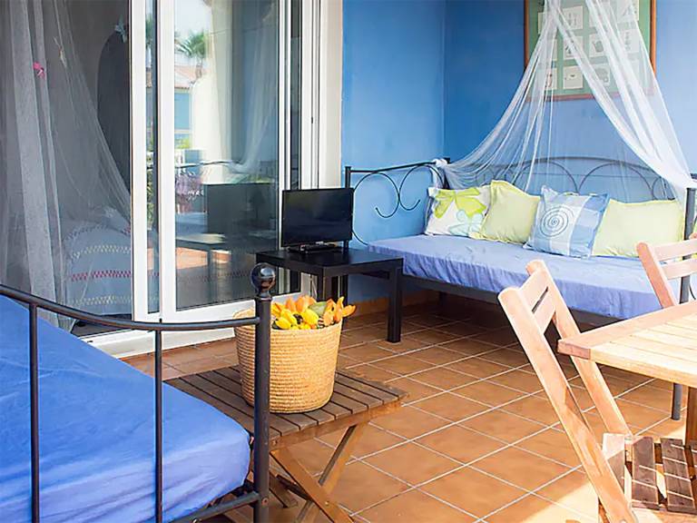 Apartment 'Precioso Playa Oliva' with Private Pool, Wi-Fi and Air Conditioning — photo 3