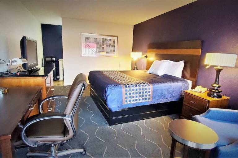 Economy 7 Inn