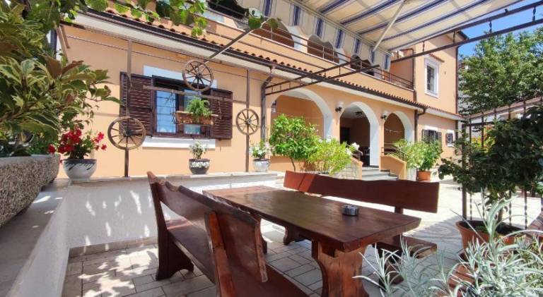 Charming holiday apartment with terrace, BBQ & garden | Pets are welcome — photo 4