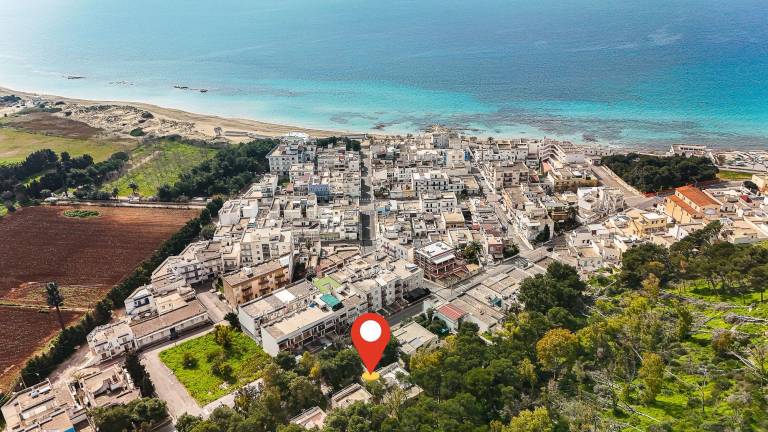 Rental apartment with yard | Garden view in Gallipoli