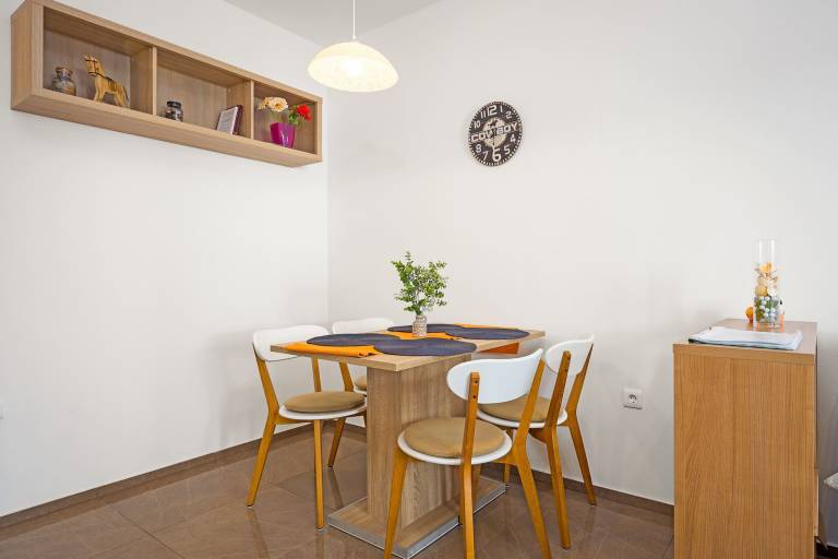 Fully equipped apartment with terrace | Pets are welcome — photo 4