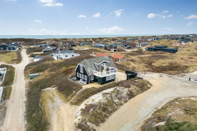 Fully equipped house with hot tub, patio & sauna | Beach nearby | Pets are welcome — photo 2