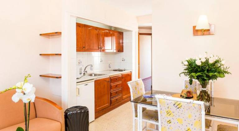 Serviced apartment | Close to the beach | Pets are welcome — photo 5