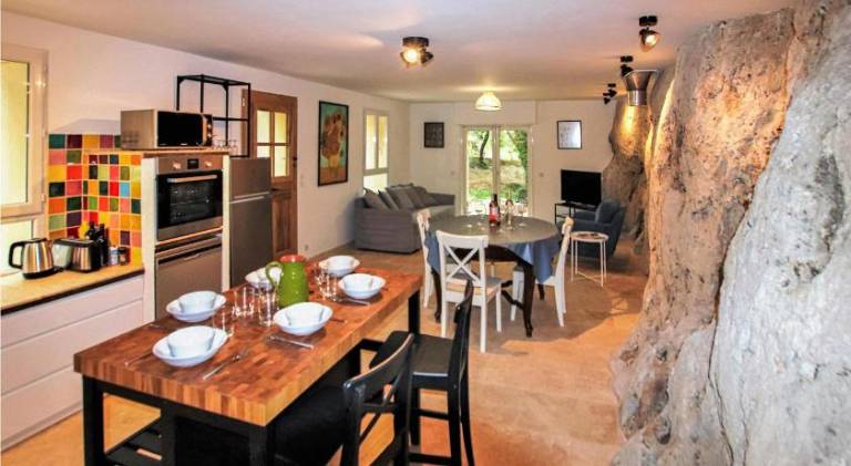 House with 2 rooms for 6 persons — photo 4