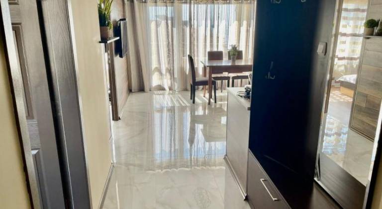 Holiday apartment with pool — photo 4