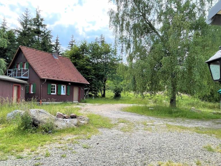 Vacation home with yard & grill | Dogs allowed — photo 4