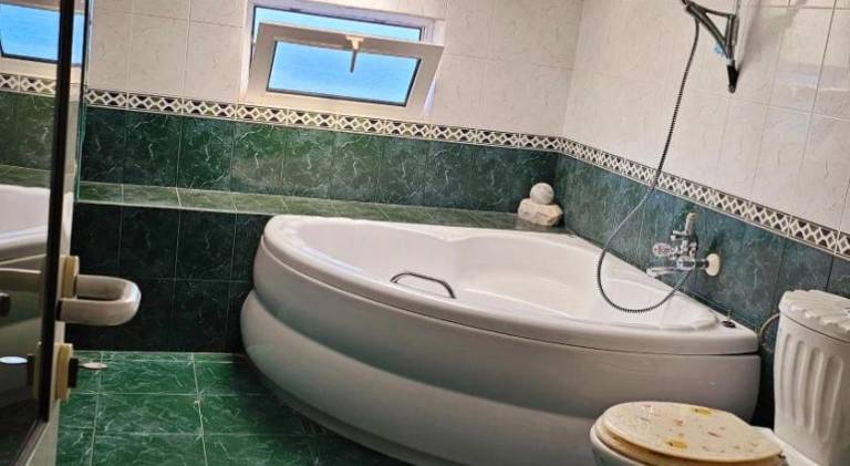 Apartment with jacuzzi & patio | Close to the beach | Dogs allowed — photo 2