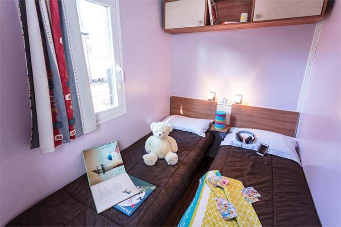 Mobil Home 2 chambre 4 a 6 personne en camping 4 etoiles — photo 2