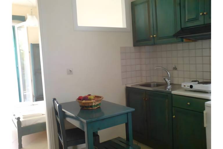 Apartment 'Odysseia 3 - 2 Adults' with Shared Terrace, Wi-Fi and Air Conditioning — photo 4