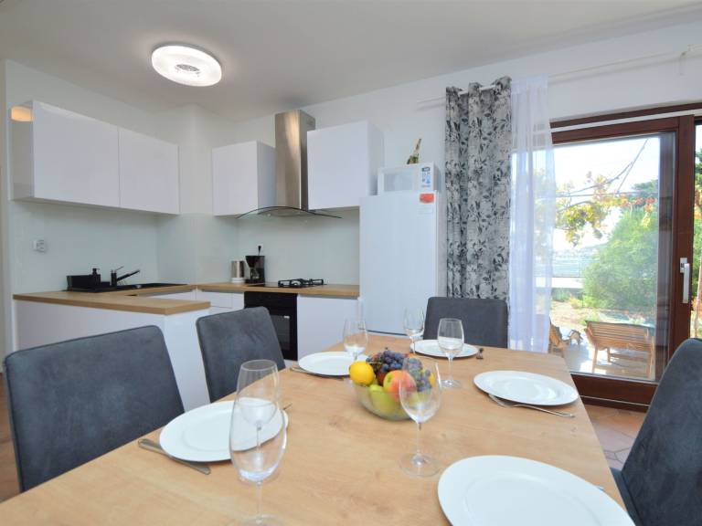 House with BBQ, yard & patio | Sea view — photo 5