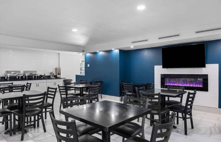 La Quinta Inn by Wyndham Stockton — photo 3