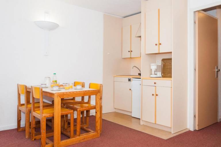 300m from resort center, balcony, tv, 24m², Villard de Lans — photo 4