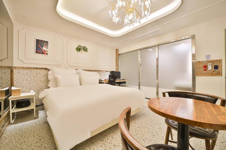 Hotel February Dongdaegu Station