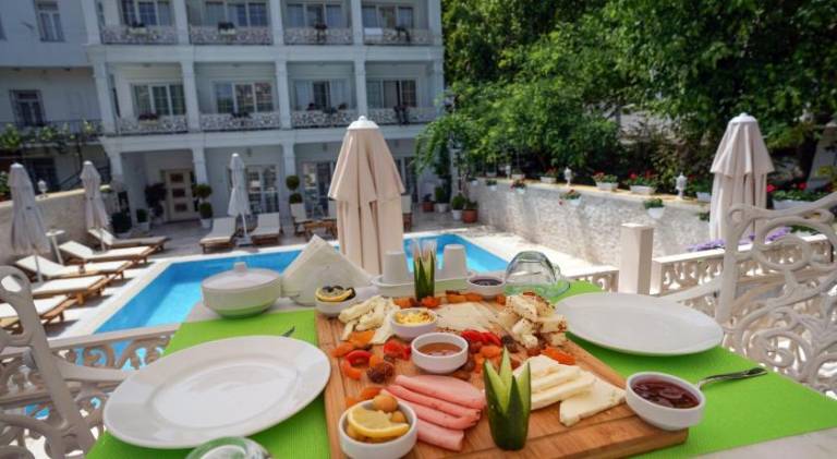 Buyukada Cankaya Hotel — photo 3