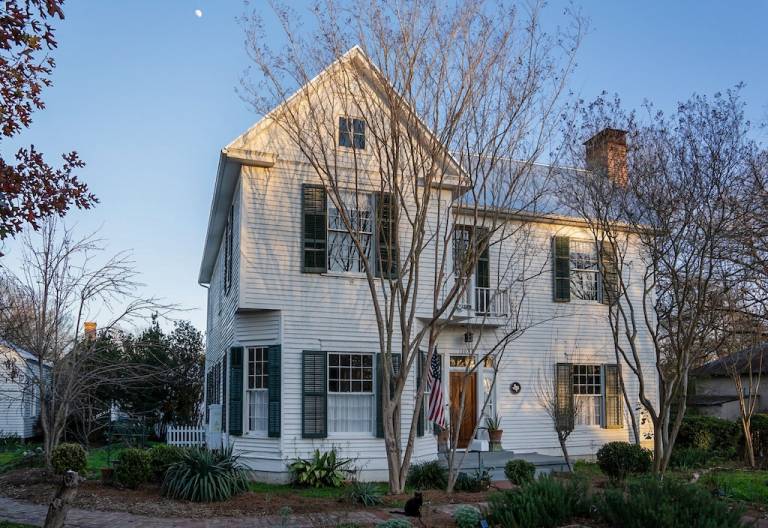 House  Bastrop