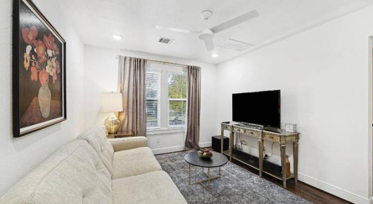 Apartment with 1 room for 4 persons in Houston, TX