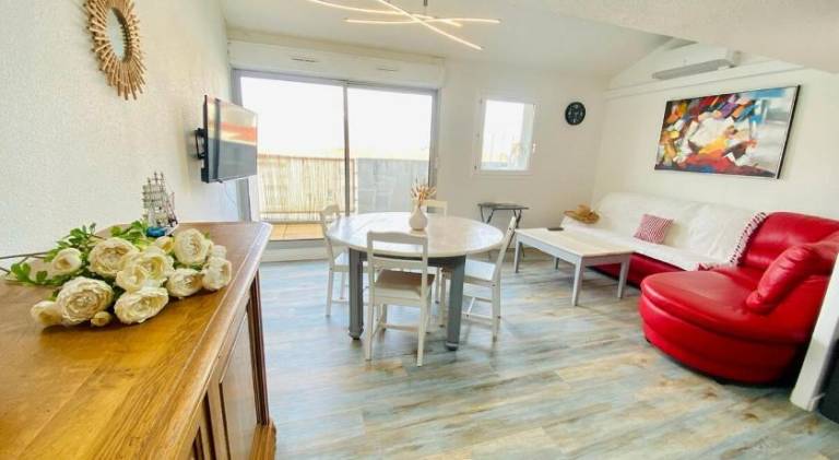 Rental apartment with terrace — photo 3