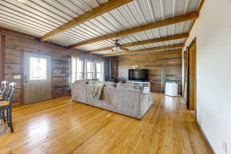 Hot Tub + Grill: Rustic Altoona Cabin w/ Views — photo 5