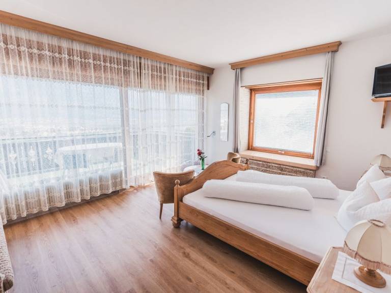 Ferienwohnung mit Hund in Marling für max. 2 Personen Ferienwohnung mit Hund in Marling für max. 2 Personen