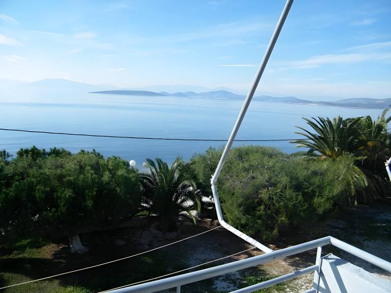 Nice serviced apartment with patio & garden | Beach nearby | Pets allowed in Nafplio