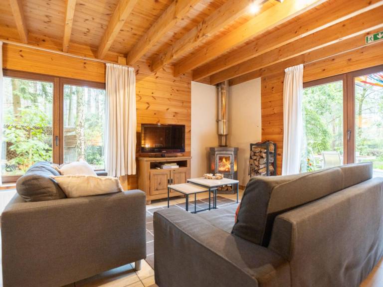 Vacation home with garden & patio — photo 2