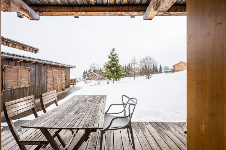 Family-oriented nice chalet with terrace & yard | Mountain view | Ski nearby | Good for workation | Pet-friendly — photo 2