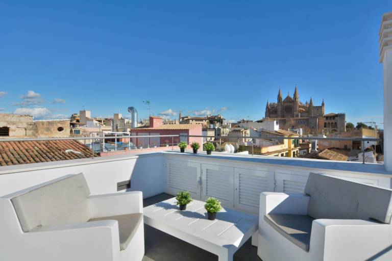Penthouse in the center of Palma Lonja Suites