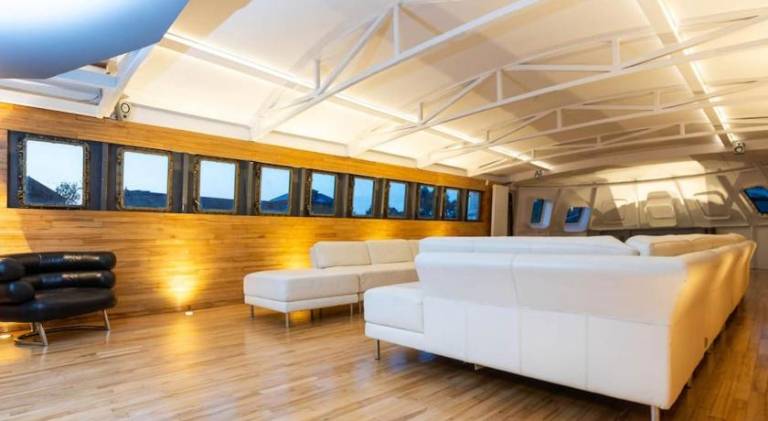 Stunning 130ft Classic Yacht — photo 2