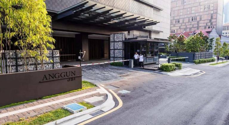 Holiday apartment with garden, sauna & pool | Near Kuala Lumpur Tower | Pet-friendly — photo 5