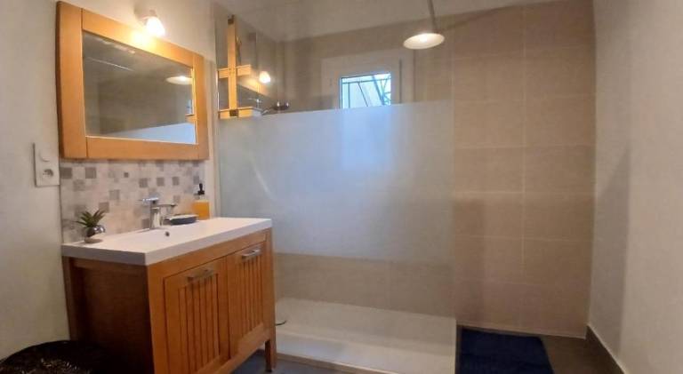 Apartment with 2 rooms for 4 persons — photo 2