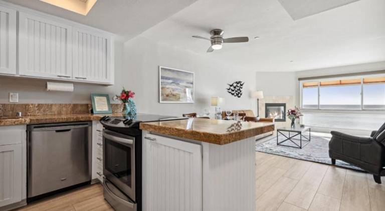 Wonderful serviced apartment with BBQ & patio | Beach nearby | Pets allowed — photo 3