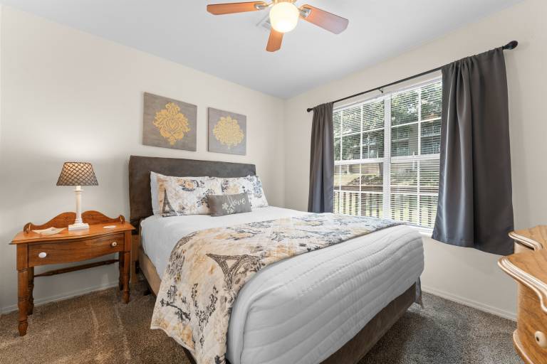 Condo with terrace | River view — photo 4
