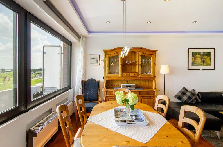 Family-oriented apartment with fast internet | Sea view | Next to the beach | Good for workation | Dogs allowed — photo 4