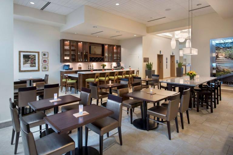 Hilton Garden Inn Chicago Downtown Riverwalk — photo 3