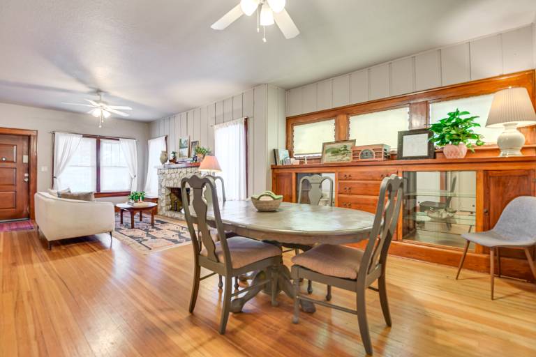 Stroll to Bradenton Riverwalk! Stylish Apartment in Bradenton, FL