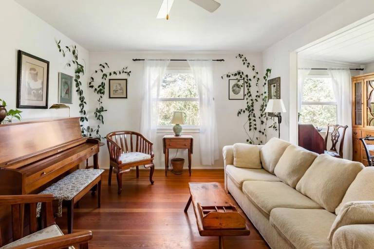 House  Sebastopol
