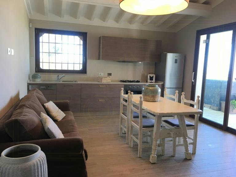 Apartment with pool, barbeque & patio | Suitable for remote work — photo 5