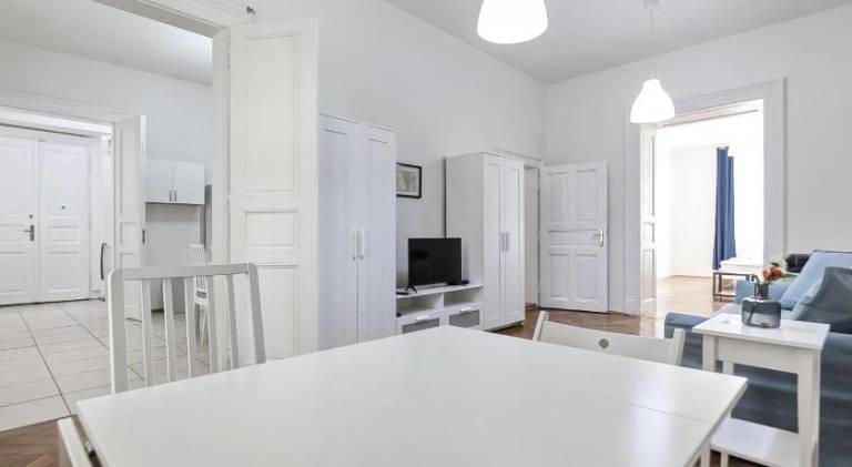 Pleasant serviced apartment | Close to Prague astronomical clock | Pets allowed — photo 3