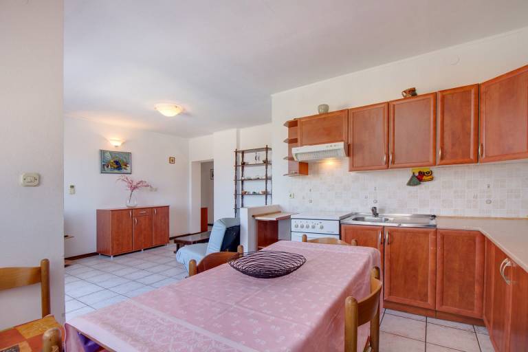 Rental apartment with garden | Garden view — photo 4
