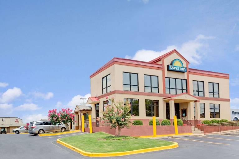Days Inn by Wyndham Lawrenceville — photo 4