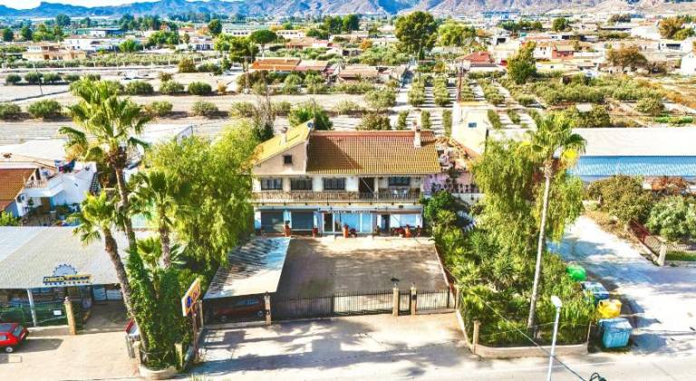 Fully equipped wonderful vacation home with private pool, yard & barbeque | Perfect for remote work | Pets allowed in Murcia