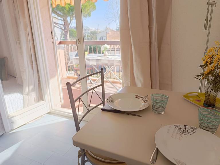 Holiday apartment with terrace — photo 3
