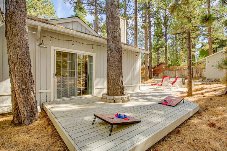 Family-Friendly Home w/ Hot Tub in Big Bear! — photo 2