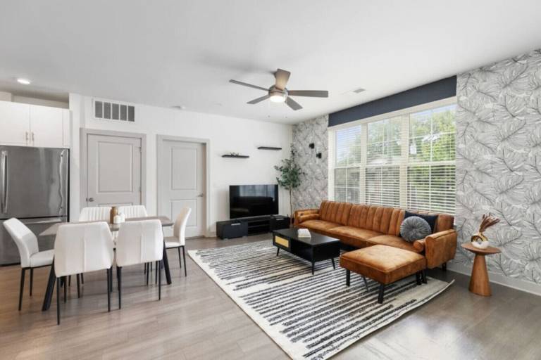 Condo Forest Park