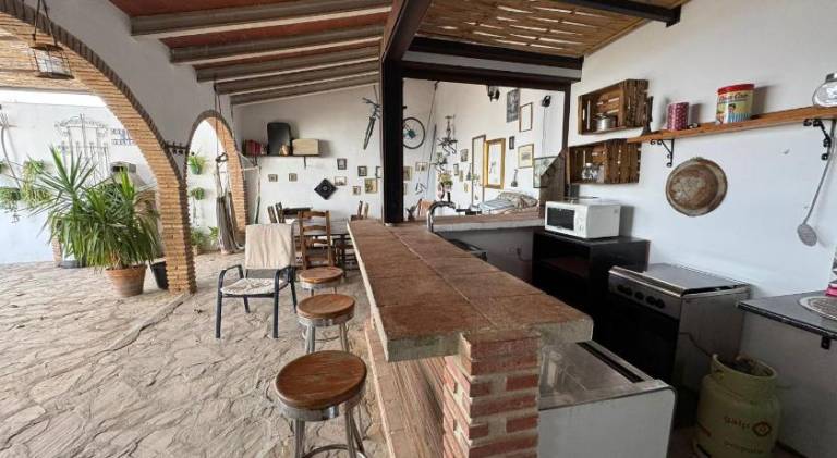 House with terrace, grill & private pool | Good for workation | Pets are welcome — photo 4