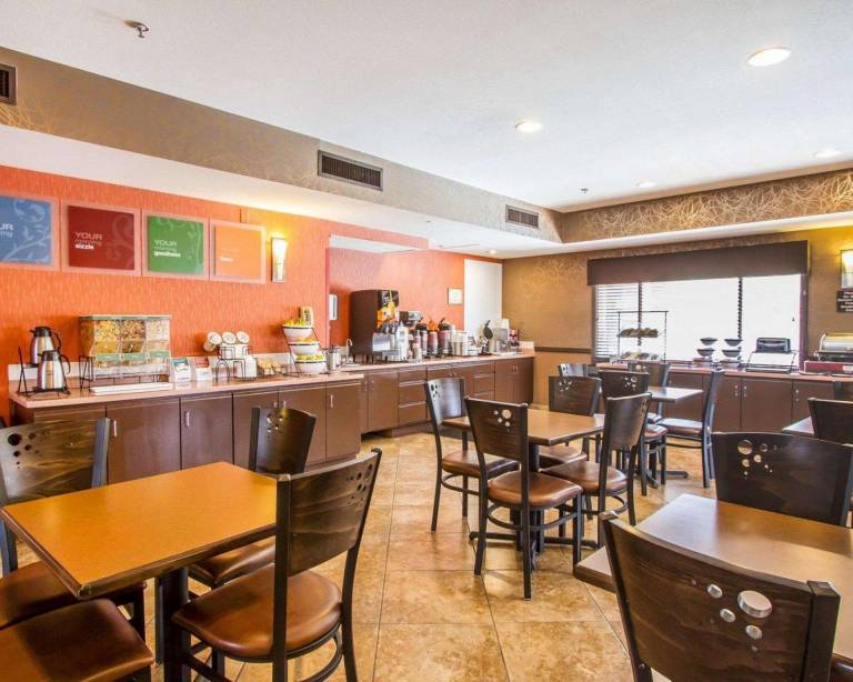 Comfort Inn & Suites Sierra Vista near Ft Huachuca — photo 5