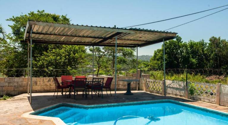 Nkosazana Guest House